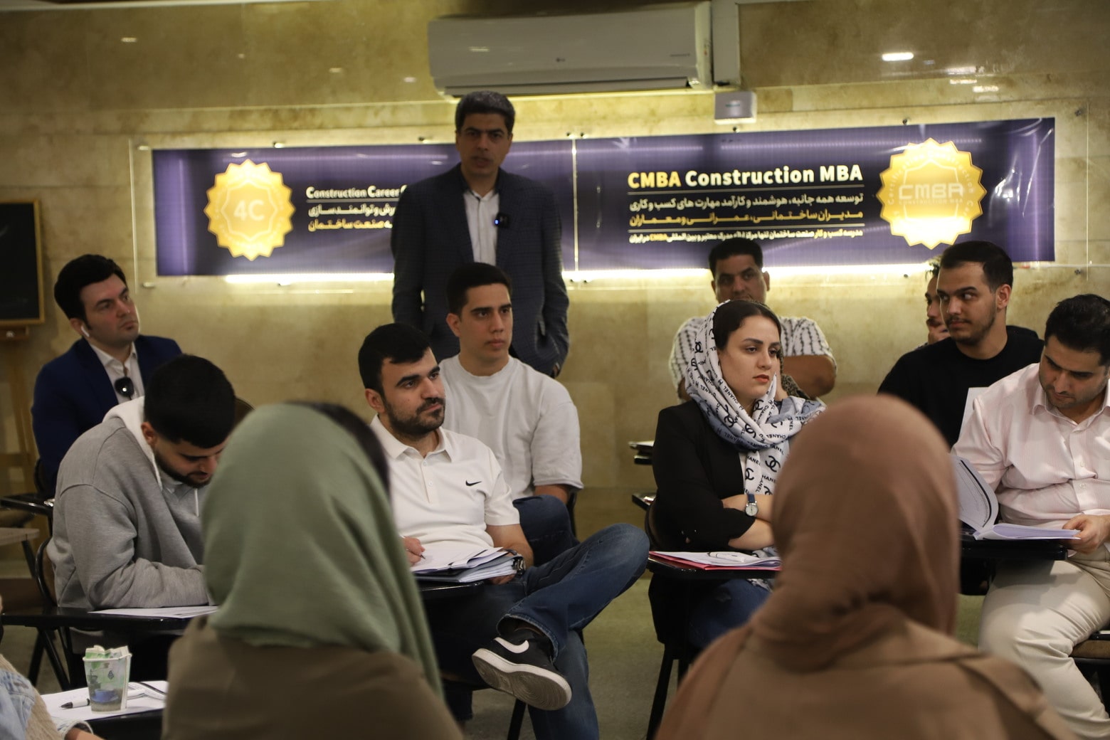 سمینار طراحی مسیر و هویت حرفه ای